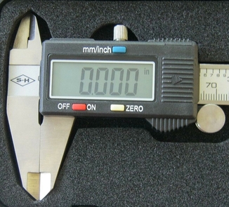 Электронный штангенциркуль LCD в футляре,150мм, numer zdjęcia 3