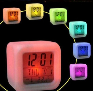Часы будильник с термометром, ночник, хамелеон, фото №2