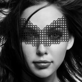 Маска на лицо Bijoux Indiscrets - Erika Mask, виниловая, клеевое крепление, без завязок, фото №3