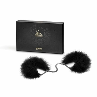 Пушистые наручники Bijoux Indiscrets Za za zu - feahter handcuffs, перьевые, подарочная упаковка, фото №5