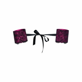 Атласные наручники-манжеты на лентах Obsessive Roseberry cuffs, pink, украшена кружевом, фото №2
