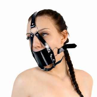 Кляп-маска с пластиковым шаром Art of Sex - Slave, Натуральная кожа, цвет Черный, numer zdjęcia 2