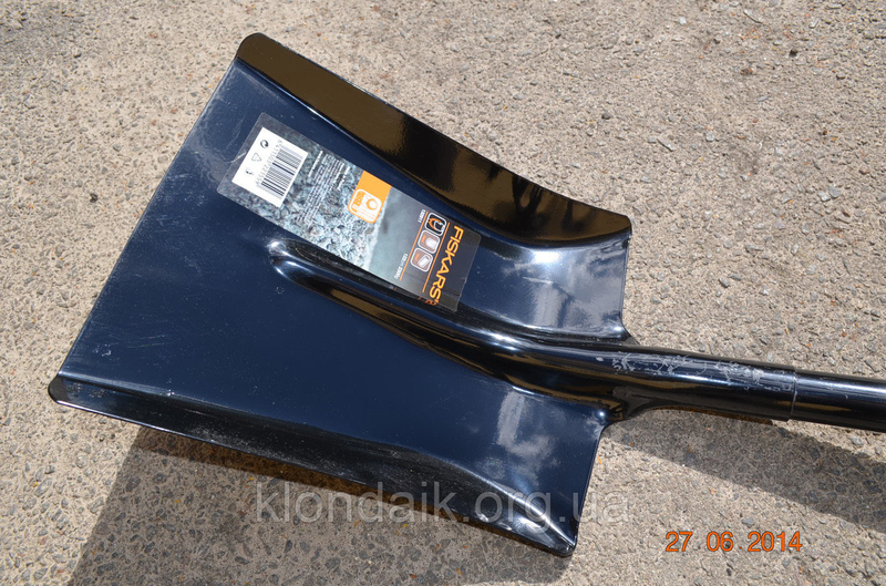 Совковая лопата Fiskars для бетона (132911), фото №3