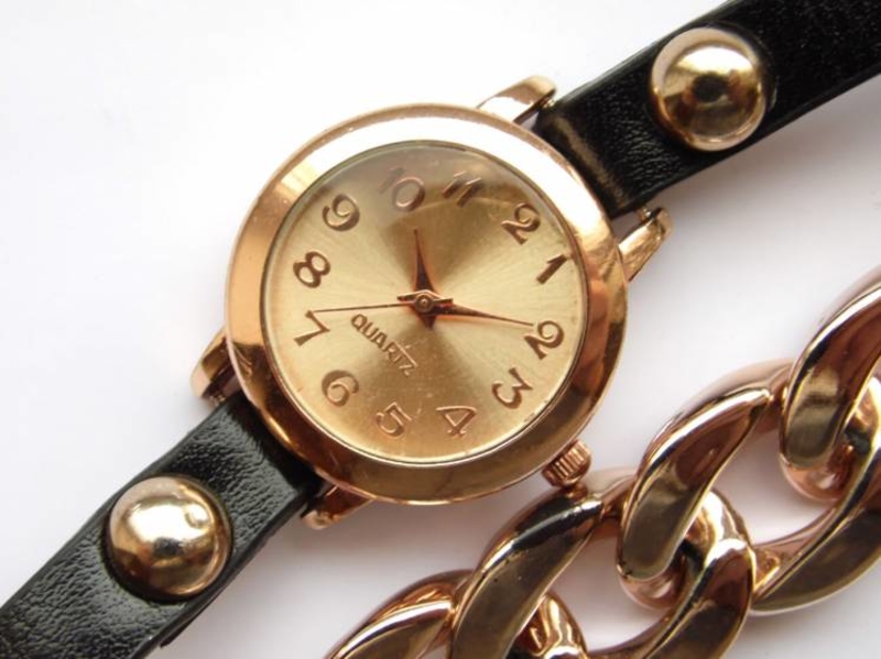 Стильные легкие женские часы с оригинальным дизайном, фото №5