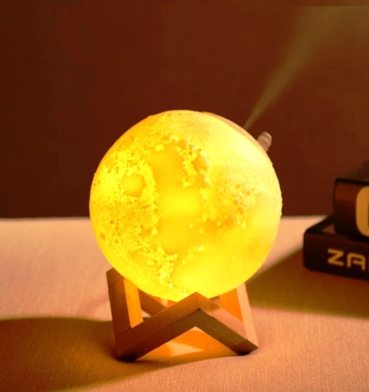 Увлажнитель воздуха и ночник 3D Moon Lamp ультразвуковой, фото №3