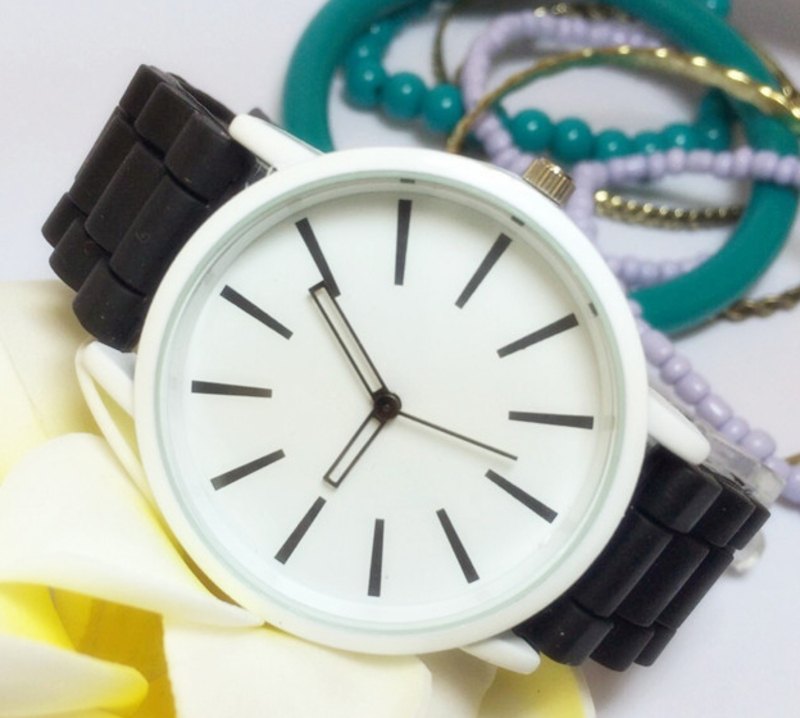 Часы Женева Кварц с силиконовым ремешком черные